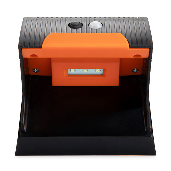 Camco RV Bumper Cap Solar Light [40332] - Image 3